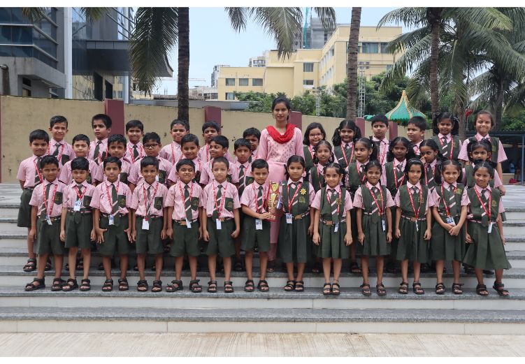 STAR SANTHOMIANS AND STAR CLASS - AUGUST